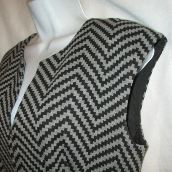 Trina Turk Business Dress - Picture 5 of 5